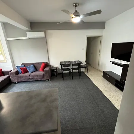 Georges 2 Bedroom Lägenhet Limassol